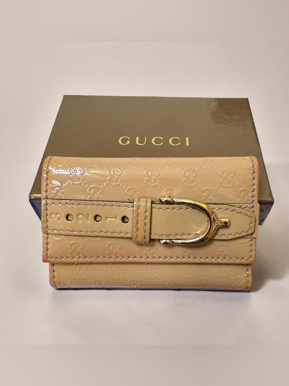 Gucci Microguccissima Patent Leather Buckle Key Case With Box (A262)